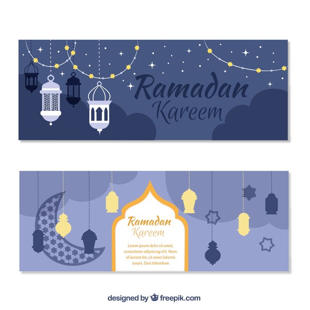 Banners de ramadan kareem con objetos decorativos