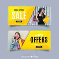 Vector gratuito banners de rebajas de primavera con fotografía