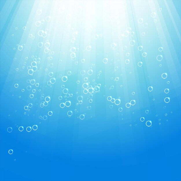 bajo burbujas de agua con fondo de luz solar