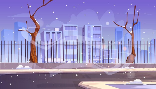 Calle de la ciudad con nieve, árboles desnudos y edificios detrás de la valla. Ilustración de dibujos animados de vector de paisaje invernal con carreteras, aceras, nevadas y casas en el horizonte