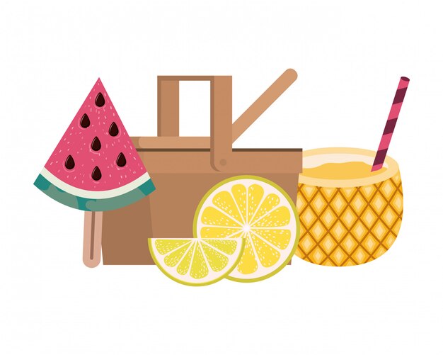 Cesta de picnic con cóctel de piña en blanco