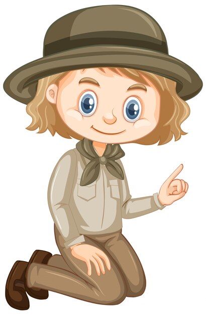 Chica en traje de safari sentado sobre fondo blanco.