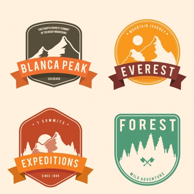 Vector gratuito colección de badges de aventura