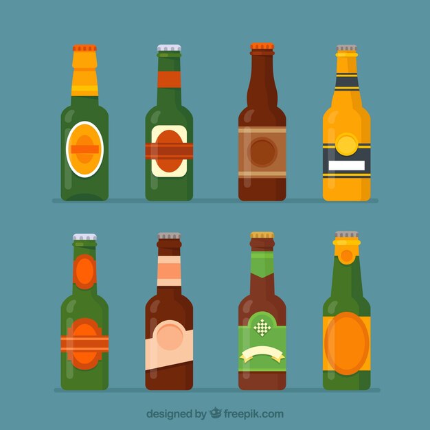 Colección de botellas planas de cerveza con etiqueta
