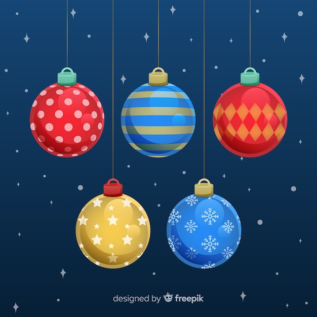 Vector gratuito colección colorida de bolas de navidad con diseño plano