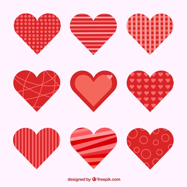 Vector gratuito colección de corazones de valentin rojos