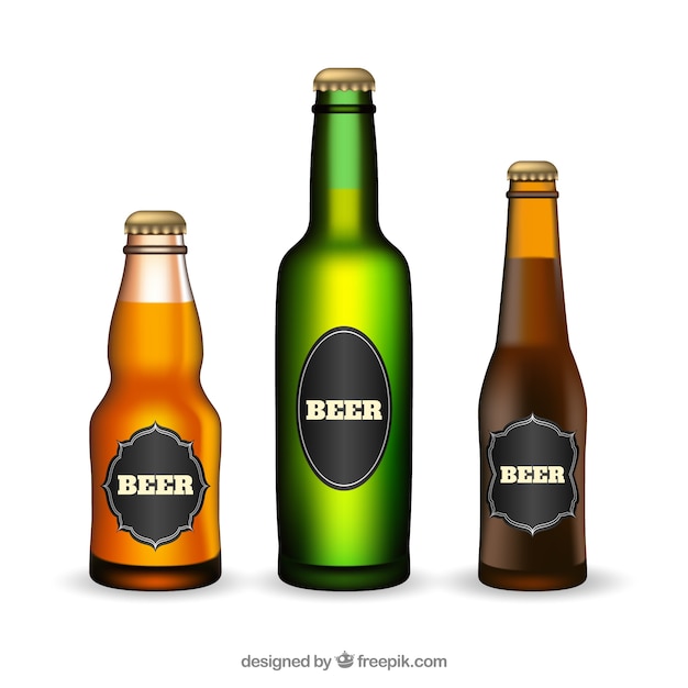 Vector gratuito colección realista de botellas de cerveza