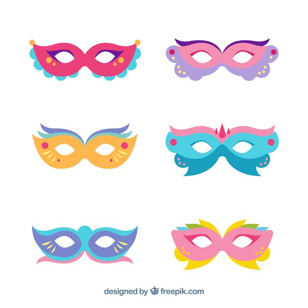 Colección de seis máscaras de carnaval