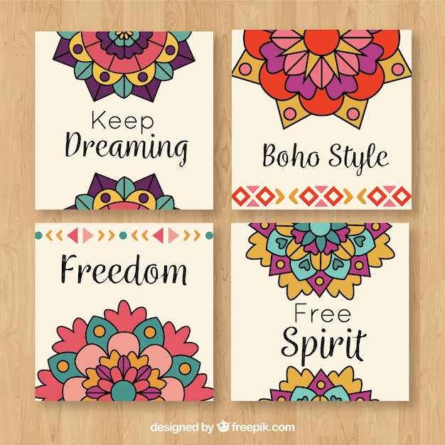 Vector gratuito colección de tarjetas boho con elementos hippie