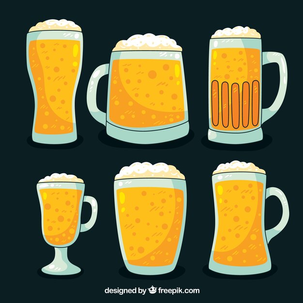 Colección de vasos y tazas de cerveza hechos a mano