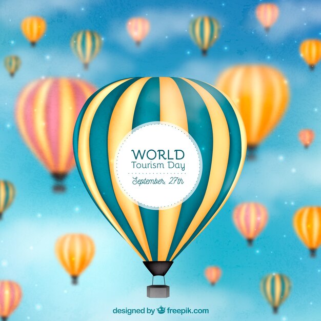 Composición del día mundial del turismo con globos