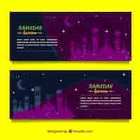 Vector gratuito conjunto de banners de ramadán con siluetas de mezquitas en estilo plano