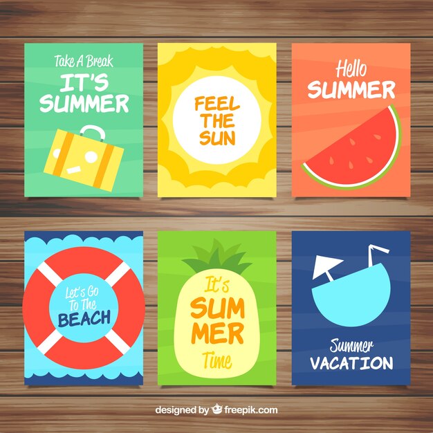 Conjunto colorido de tarjetas de verano