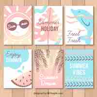 Vector gratuito conjunto de tarjetas de verano con elementos de playa