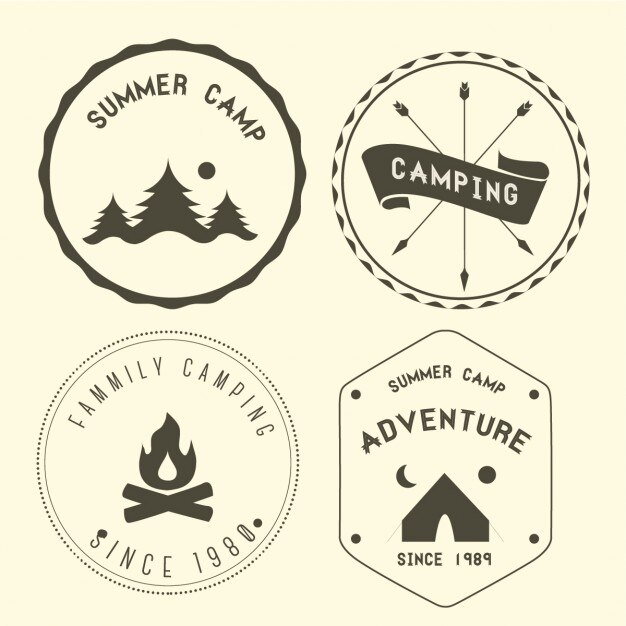 Cuatro insignias de acampada