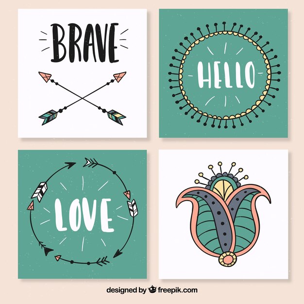Cuatro postales cuadradas en estilo boho