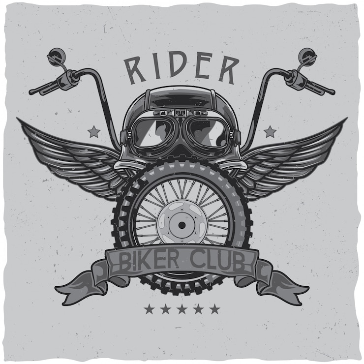 Vector gratuito diseño de etiqueta de camiseta con tema de motocicleta con ilustración de casco, gafas, rueda y alas