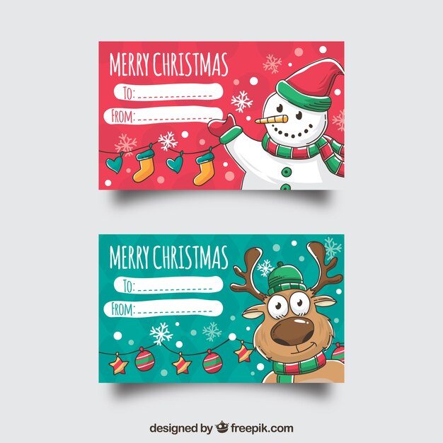 Dos tarjetas de feliz navidad con un muñeco de nieve y un reno