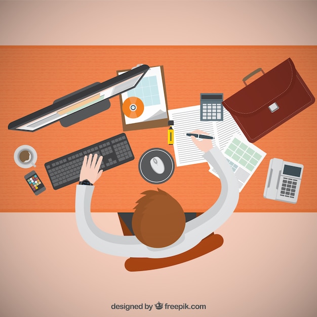 Empresario trabajando en su ordenador