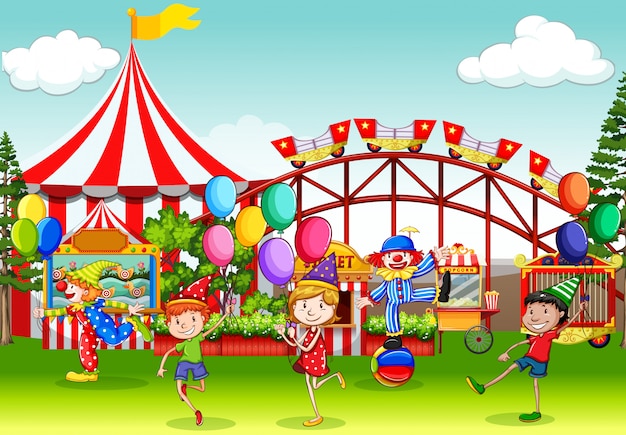 Escena con muchos niños divirtiéndose en la feria de circo | Vector Gratis