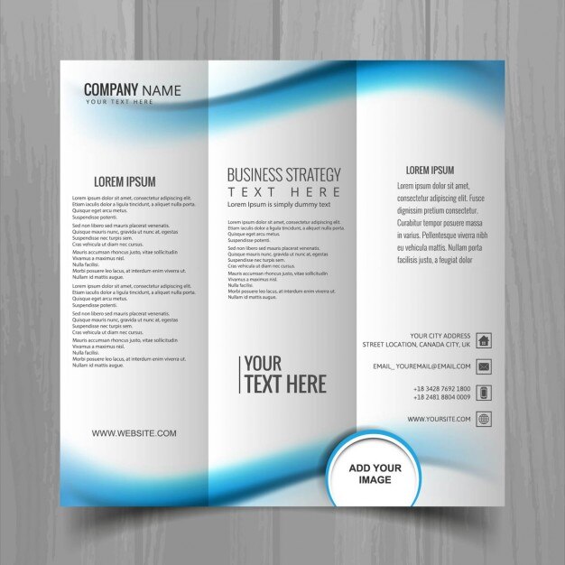 Folleto con tres partes y líneas onduladas azules