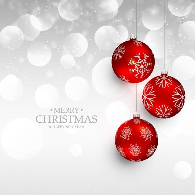 Fondo plateado con bolas de navidad rojas