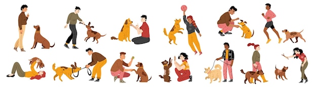 Gente feliz jugando con perros y sonriendo.