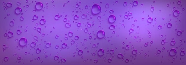 Gotas de agua clara sobre fondo púrpura
