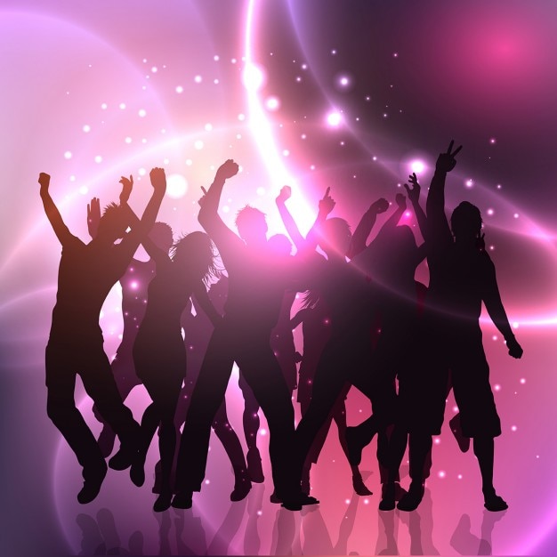 Grupo de personas bailando en fondo abstracto de luces