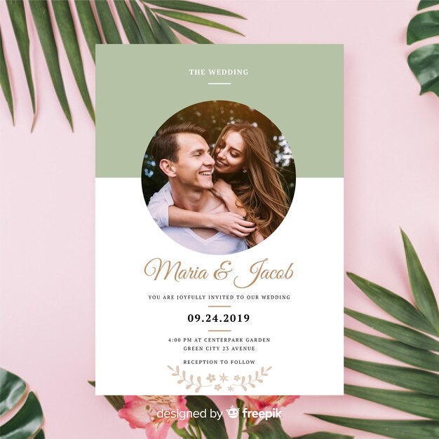 Hermosa plantilla de invitación de boda con foto
