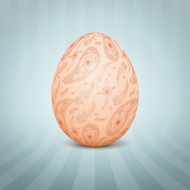 El huevo de pascua con un adorno de patrón floral