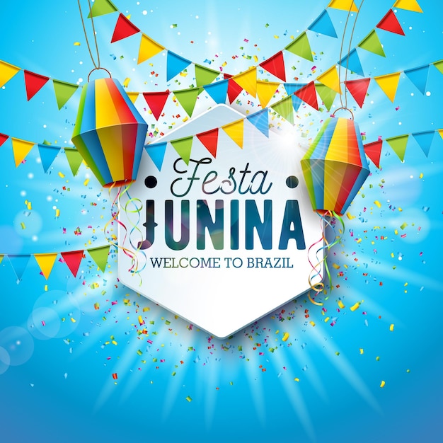 Vector gratuito ilustración de festa junina con linterna de papel y letras tipográficas sobre fondo azul cielo nublado