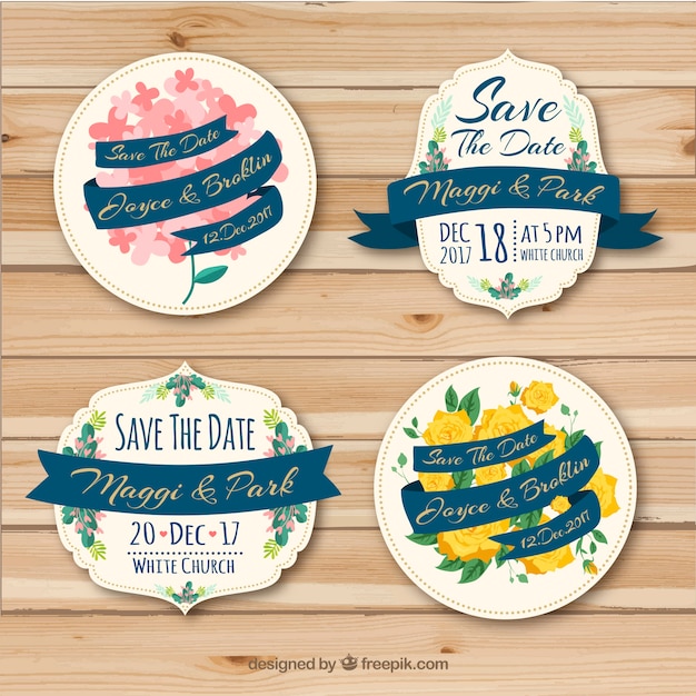 Vector gratuito insignias de boda con flores adorables