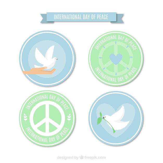 Insignias circulares con símbolos de la paz