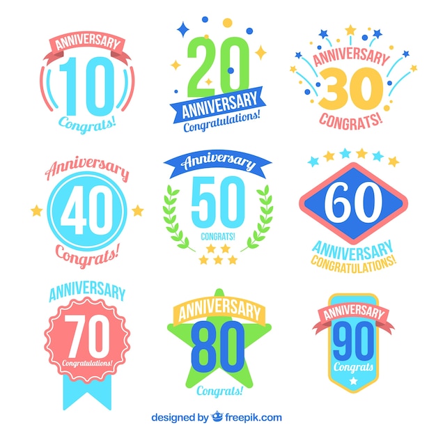 Vector gratuito insignias coloridas de aniversario