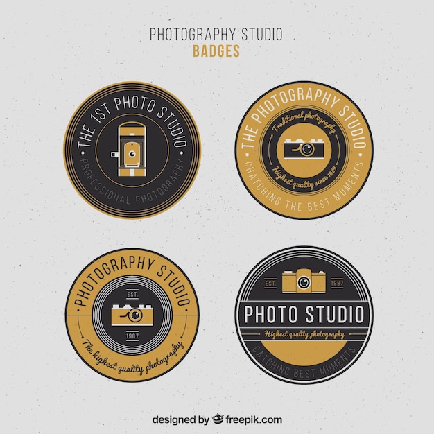 Insignias elegantes circulares vintage 