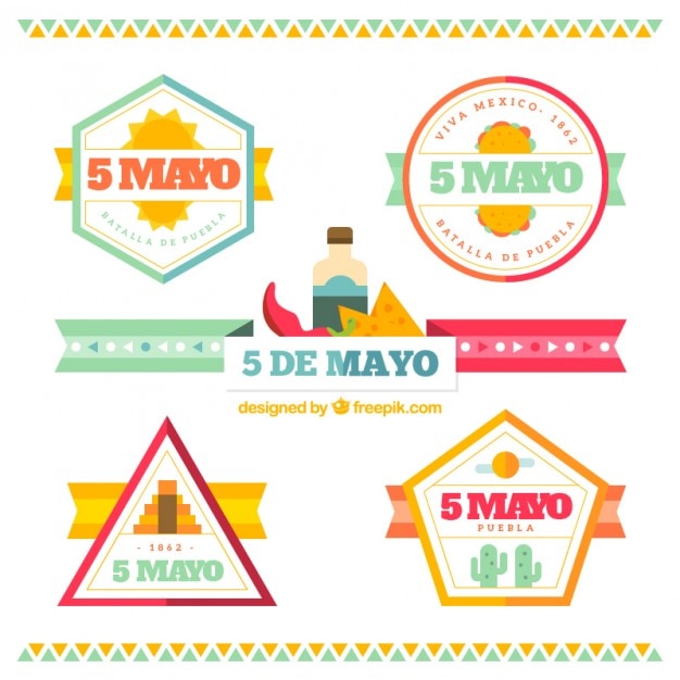 Vector gratuito insignias geométricas del cinco de mayo en diseño plano