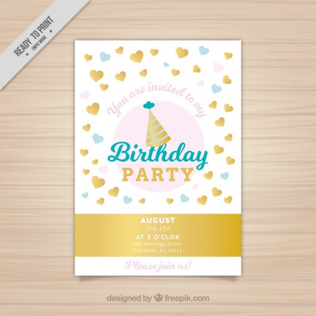 Invitación de cumpleaños con corazones dorados