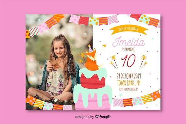Vector gratuito invitación de cumpleaños de plantilla para niños con foto