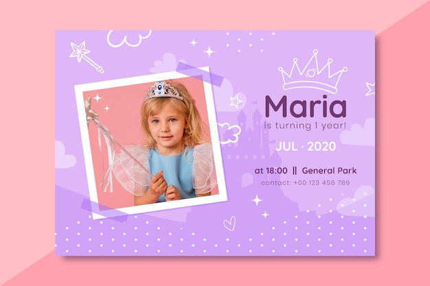 Vector gratuito invitación de cumpleaños princesa dibujada a mano con foto