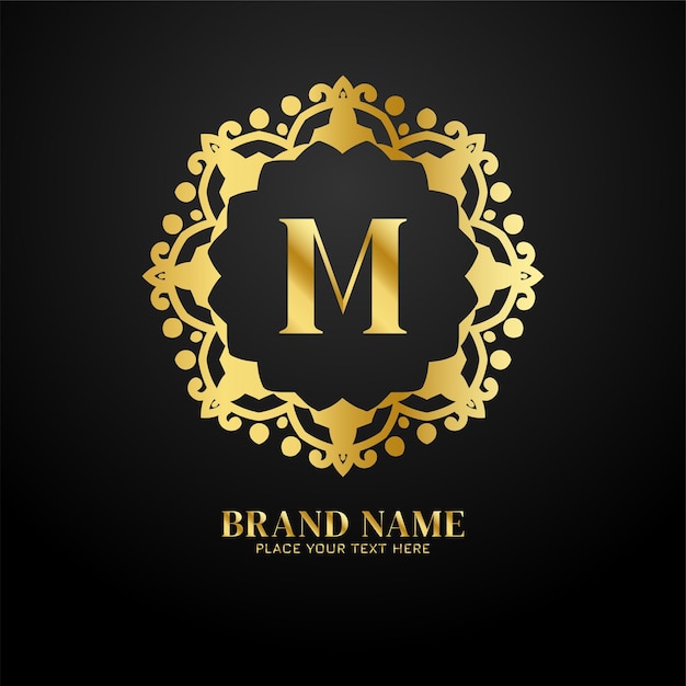 La letra M concepto del logotipo de la marca de lujo diseño dorado