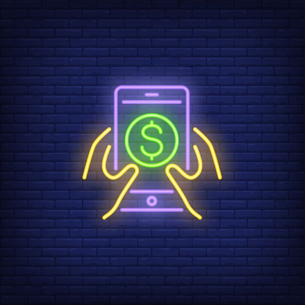 Manos sosteniendo teléfono inteligente con el símbolo de dólar