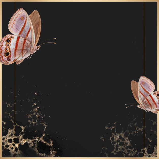 Marco dorado con fondo estampado mariposa rosa