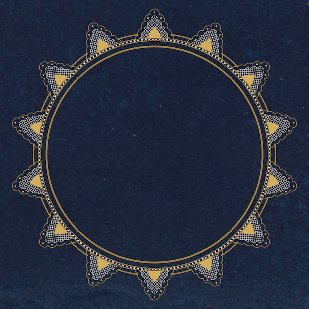 Marco de tapete de encaje dorado, vector de diseño clásico femenino
