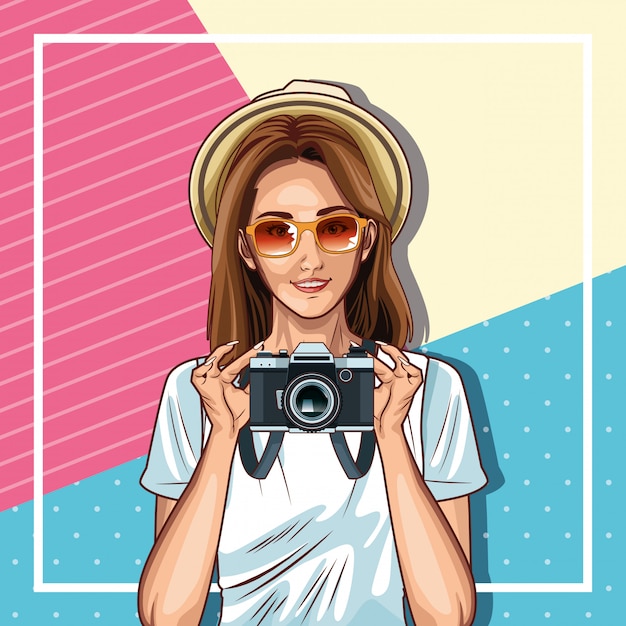 Vector gratuito moda de arte pop y dibujos animados de mujer hermosa