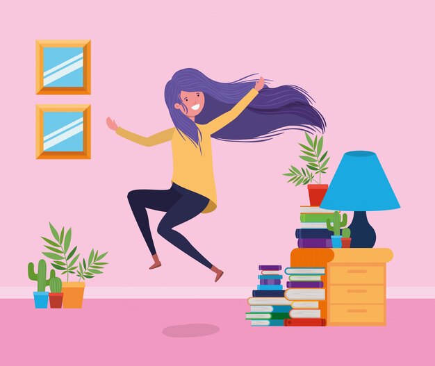Mujer feliz en la sala de estudio