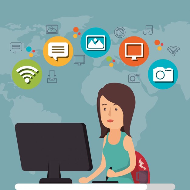 mujer que trabaja con el icono de los medios sociales