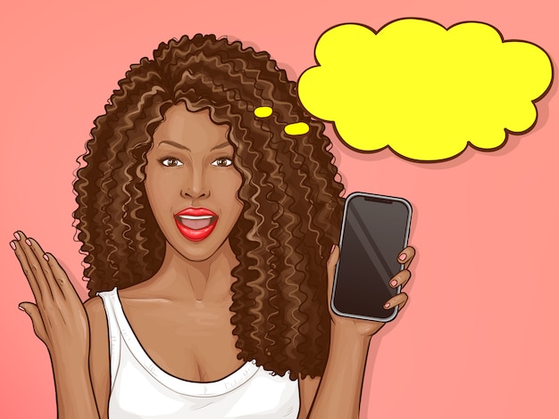Mujer tiene smartphone con burbuja de pensamiento en blanco