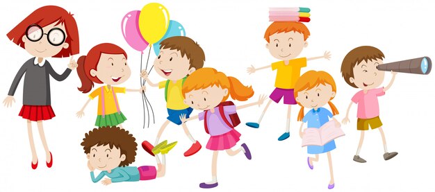 Niños haciendo diferentes actividades.