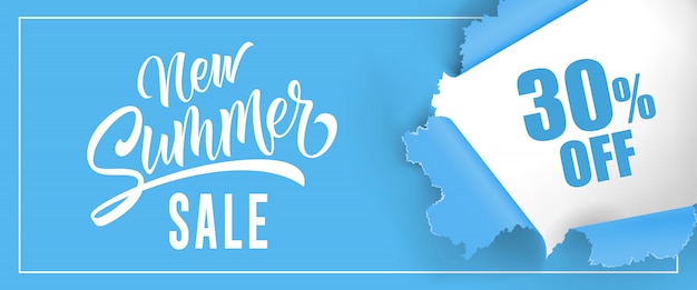 Nueva venta de verano Treinta por ciento de descuento letras. Fondo azul con agujero redondo rasgado